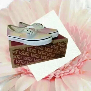 Vans Authentic Girls Sneaker Size 13.5